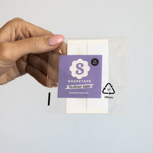 Hoe Je Fashion Tape Combineert met Shapewear voor een Gladde Look